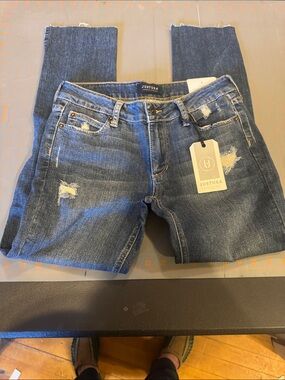 Just USA Women's Distressed Indigo Skinny Jeans